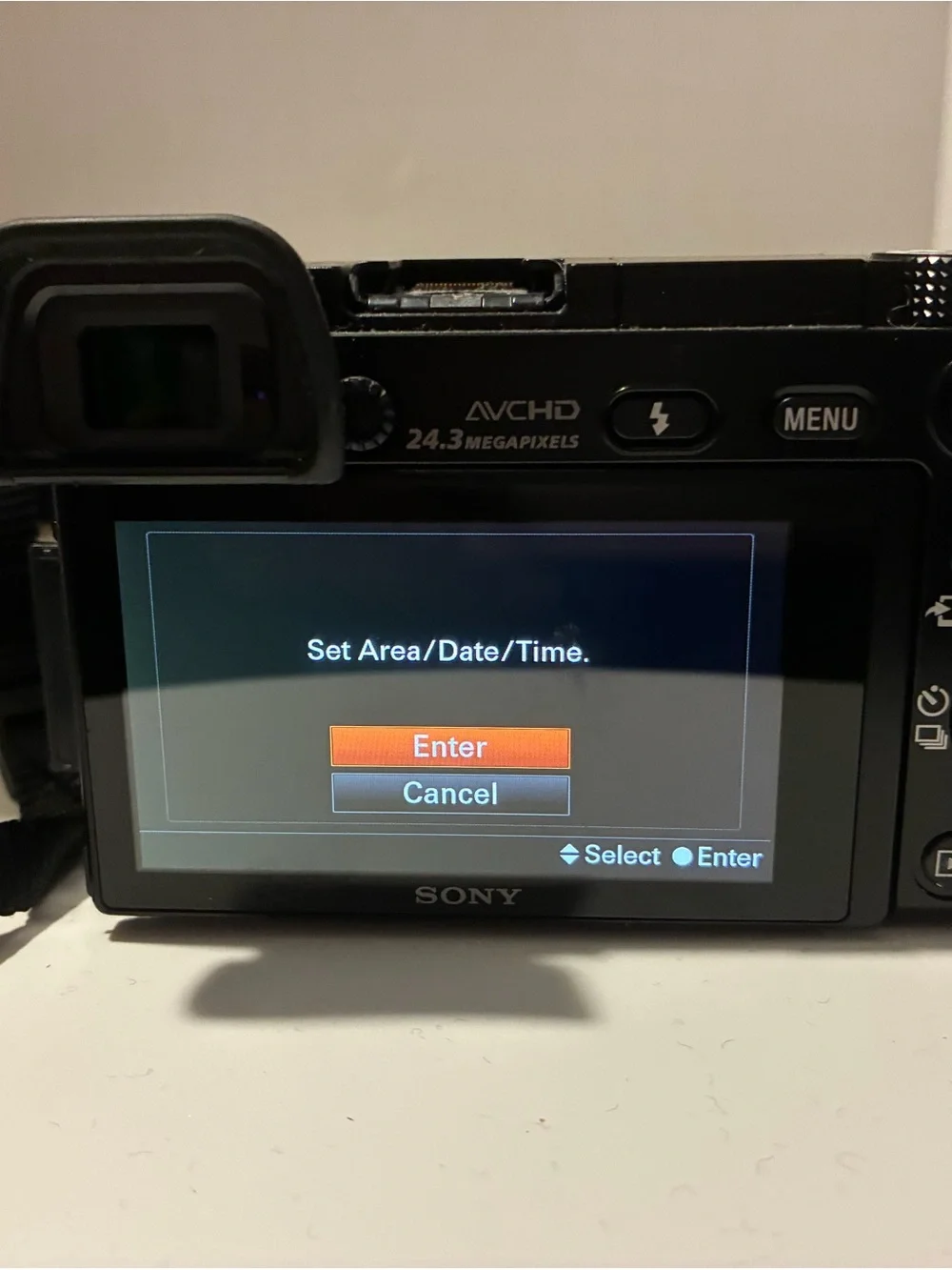 Sony A6000 Black Mirrorless Camera with 16-50mm Lens, Camera bag